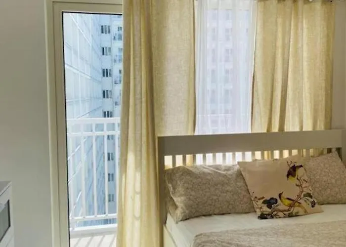 Apartment Dtravellers 2 At Shore 1 Tower C Manila